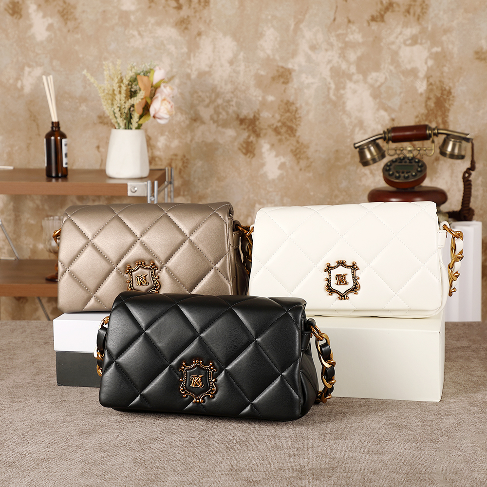 Ladies' crossbody bag, 2026 se – Luxury Quilted Bags recenzja i cena